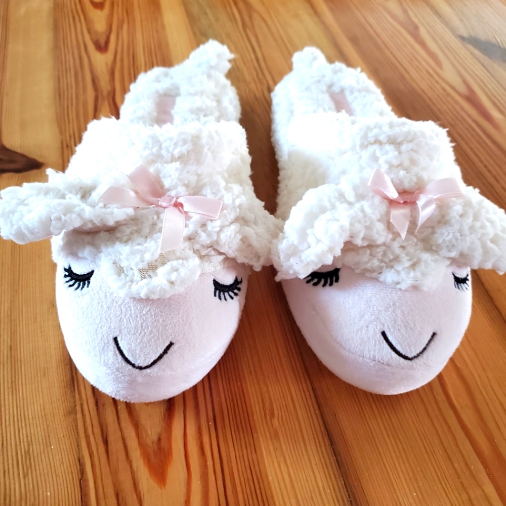Bath & body works bunny slippers S/M